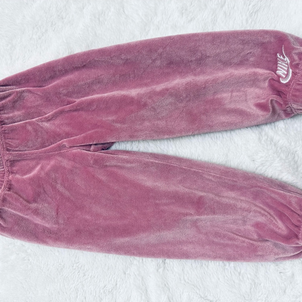 Nike Soft Pink Velour Tracksuit - Picture 4 of 5